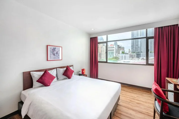 Бангкок: Ruamchitt Plaza Hotel