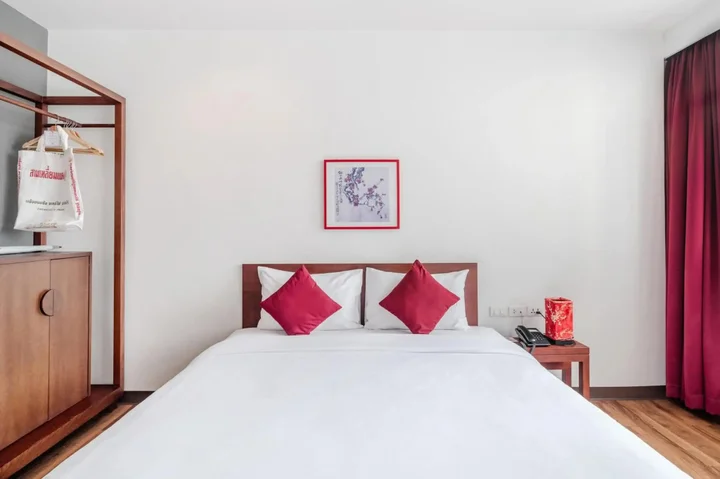 Бангкок: Ruamchitt Plaza Hotel