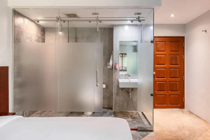 Бангкок: Ruamchitt Plaza Hotel