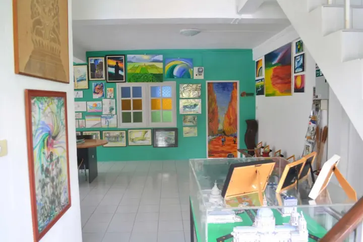 Муанг: Phuket Art Home
