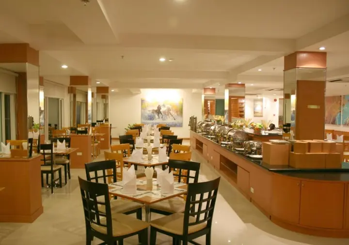 Паттайя: Baron Beach Hotel