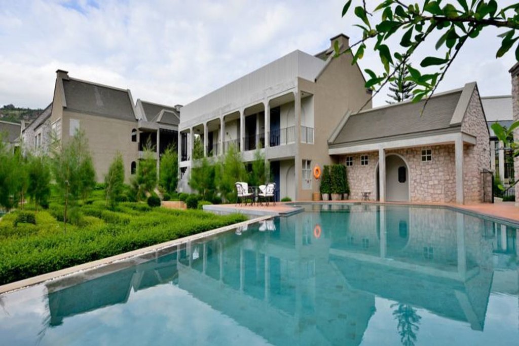 Пак-Чонг: Thames Valley Khao Yai