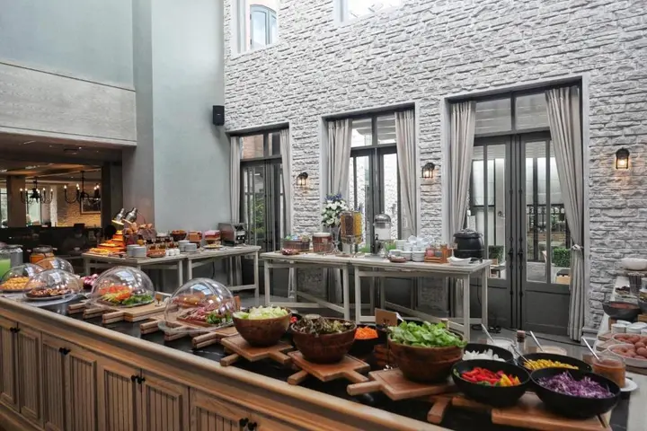 Пак-Чонг: Thames Valley Khao Yai