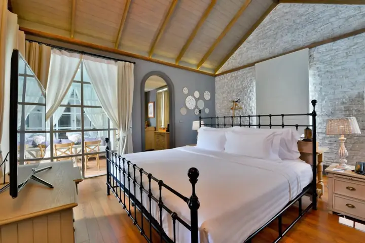 Пак-Чонг: Thames Valley Khao Yai