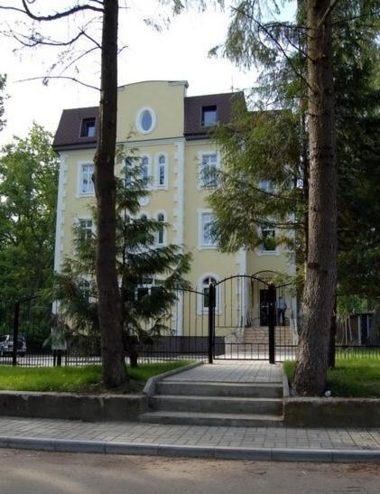 Светлогорск: Отель Лес Георга