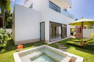 Самуи: Beachside Villa Pina Colada with beachclub