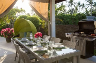 Самуи: Beachside Villa Pina Colada with beachclub