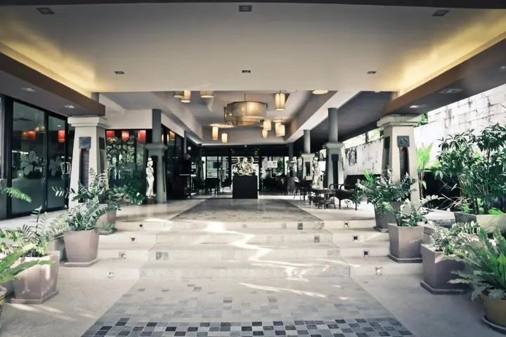 Сирача: Karabuning Resort and Residence