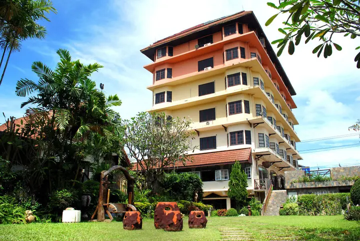 Пак-Чонг: Rimtarninn Hotel