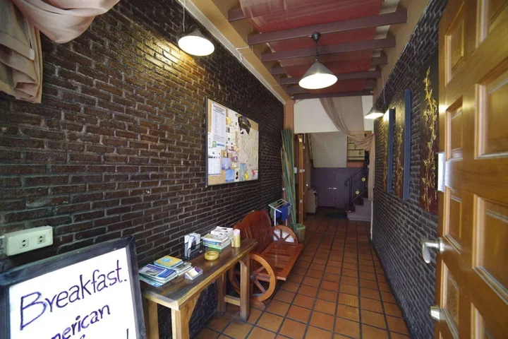 Бангкок: Baan Glang Soi