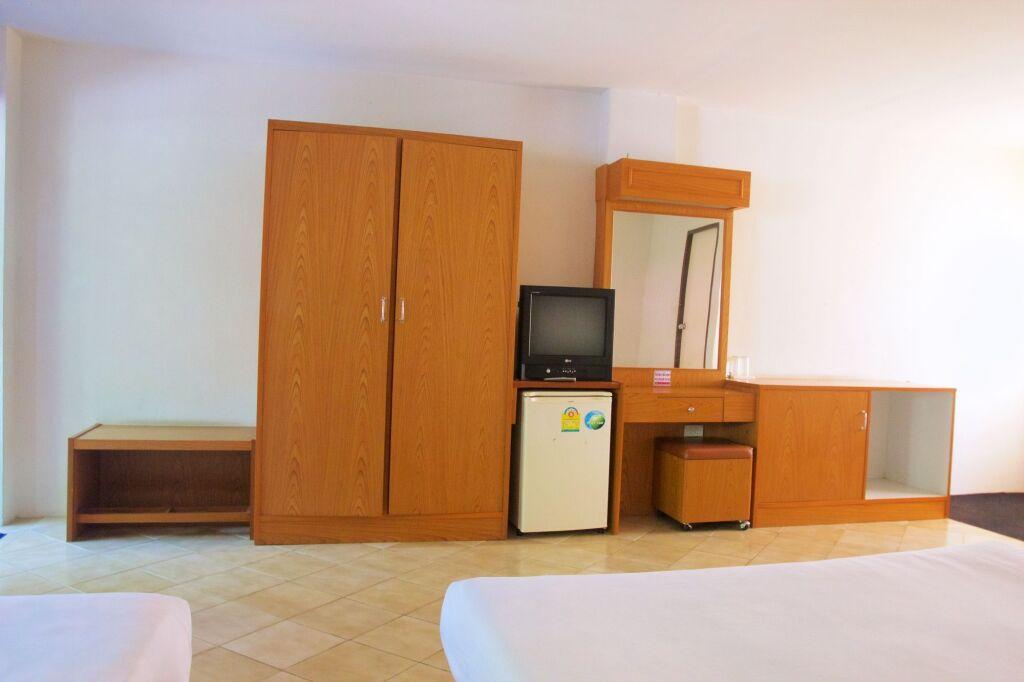 Ко Сичанг: Sichang Shine Khao Resort