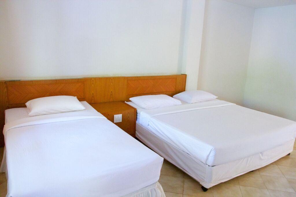 Ко Сичанг: Sichang Shine Khao Resort