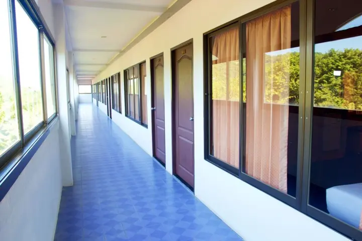 Ко Сичанг: Sichang Shine Khao Resort