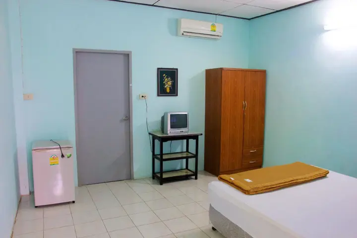 Ко Сичанг: Sichang Shine Khao Resort