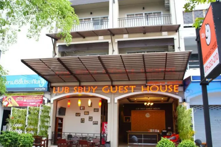 Муанг: Lub Sbuy Hostel