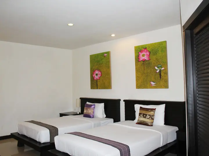 Муанг: Lub Sbuy Hostel
