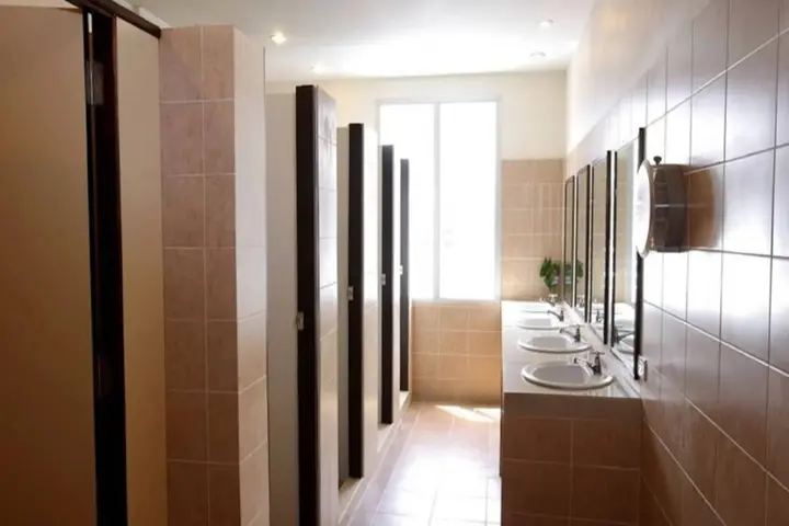 Муанг: Lub Sbuy Hostel