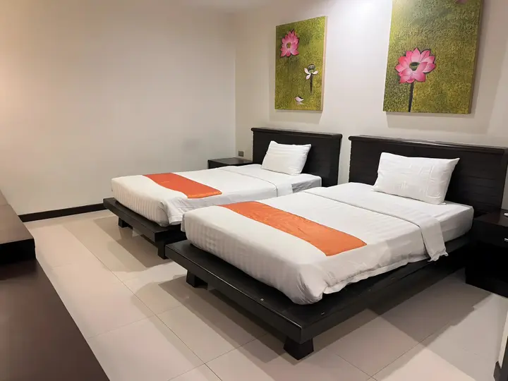 Муанг: Lub Sbuy Hostel