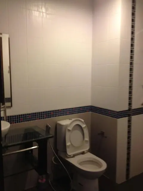 Муанг: Benjamas Place