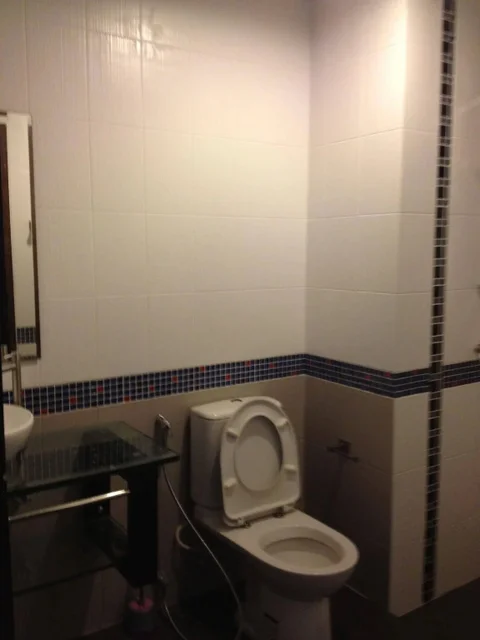 Муанг: Benjamas Place