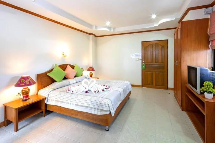 Муанг: Mala Hotel