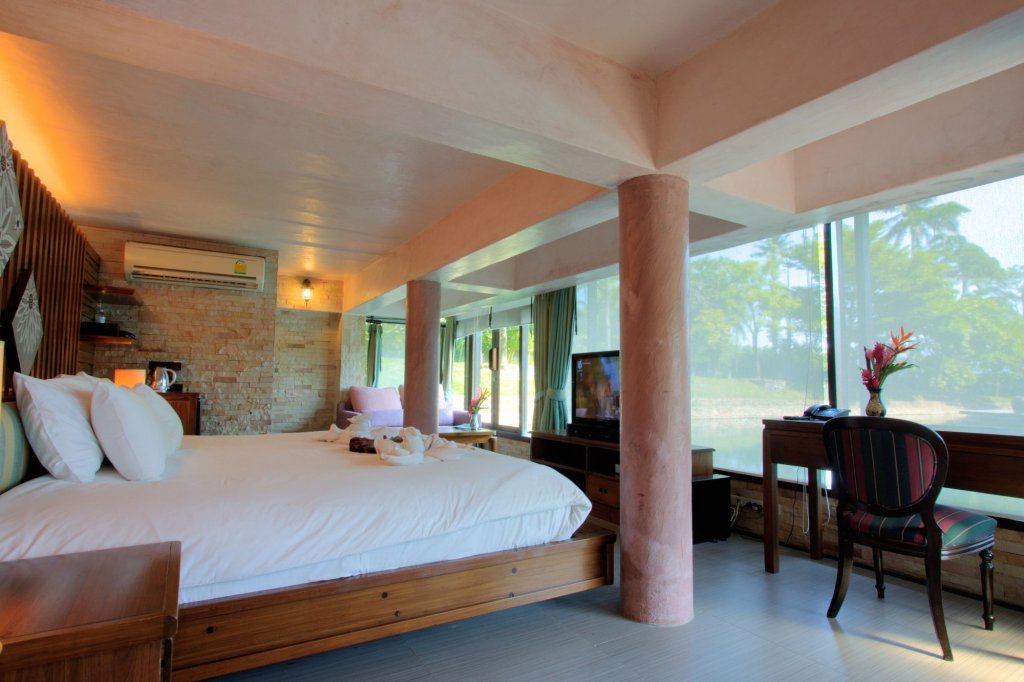 Ко Чанг: Parama Koh Chang