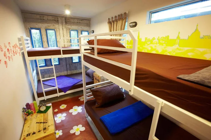 Бангкок: WH Hostel