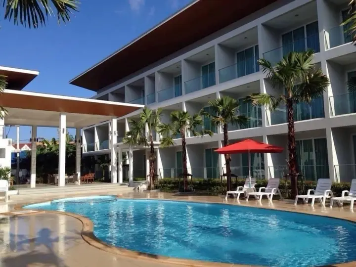 Камала Бич: Clear House Resort