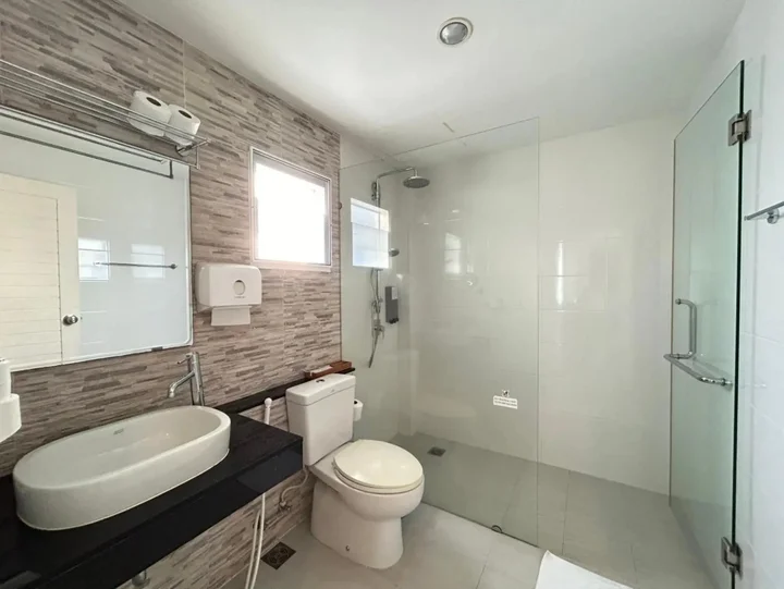 Камала Бич: Clear House Resort