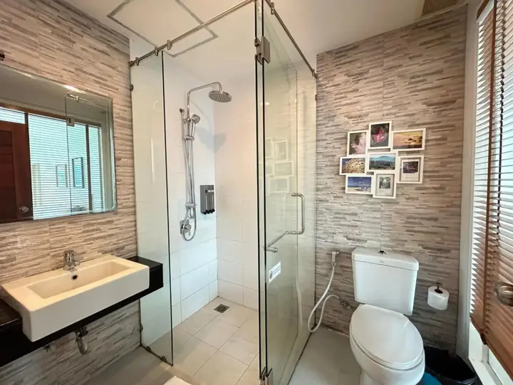 Камала Бич: Clear House Resort