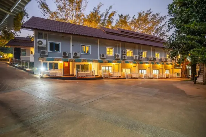Маерим: Rinrada Resort