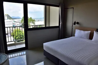 Прачуапкхирикхан: Prachuap Beach Hotel