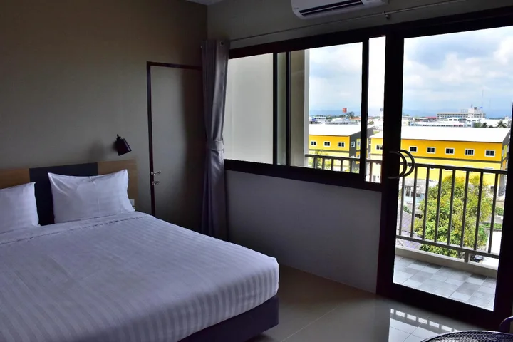 Прачуапкхирикхан: Prachuap Beach Hotel