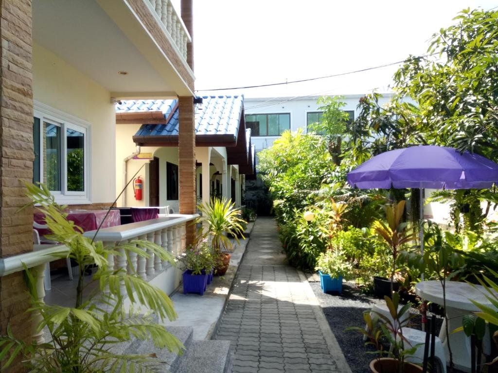 Тхаланг: Wattana Bungalow