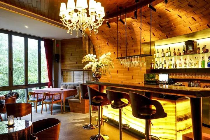 Столичный район Чантхабури: Rimnaam Klangchan Hotel