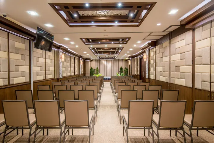 Столичный район Чантхабури: Rimnaam Klangchan Hotel