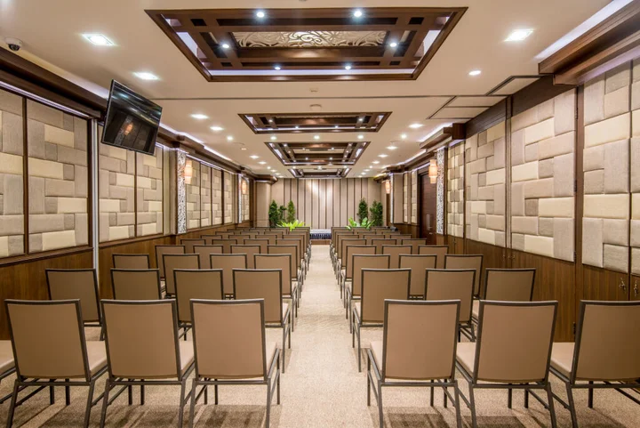 Столичный район Чантхабури: Rimnaam Klangchan Hotel