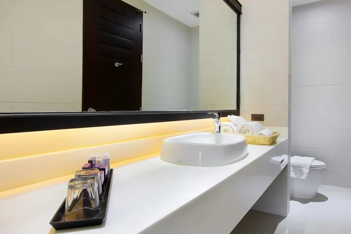 Столичный район Чантхабури: Rimnaam Klangchan Hotel