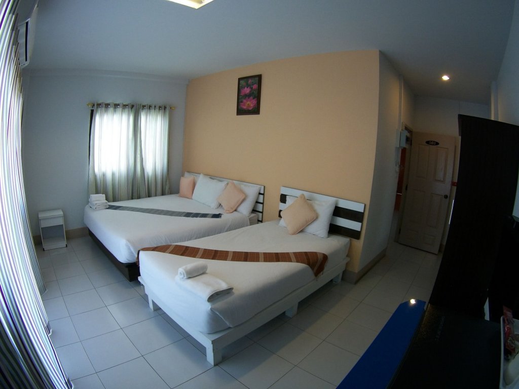 Нан: Rapeepong Hotel