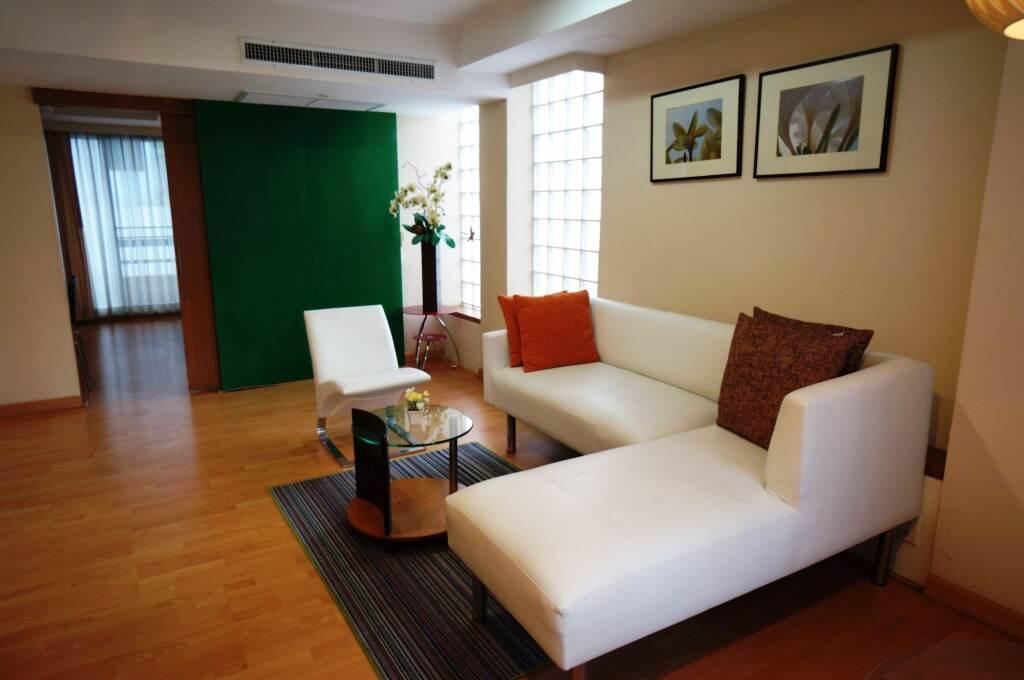 Бангкок: Silom convent garden