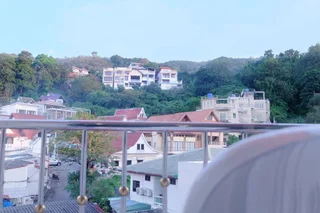 Пхукет: Patong Eyes Hotel