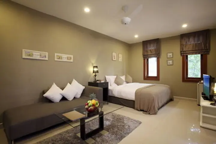 Тхаланг: Villa Baan Phu Prana