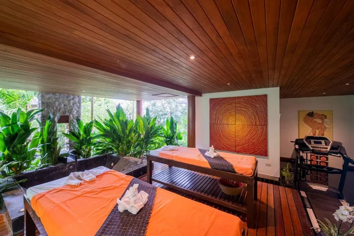 Тхаланг: Villa Baan Phu Prana