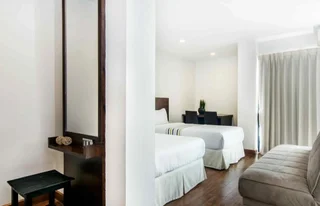 Бангкок: The Phoenix Hotel Bangkok