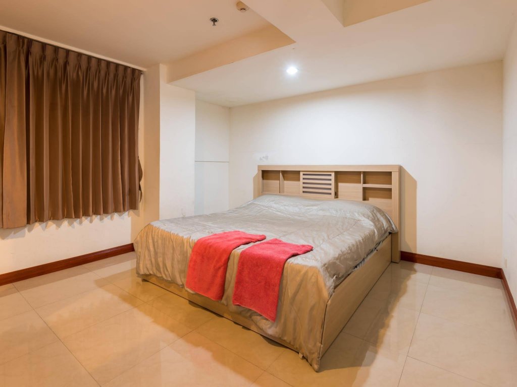Бангкок: Teja Lakeview Apartments
