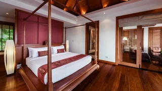 Тхаланг: Villa Yang Som