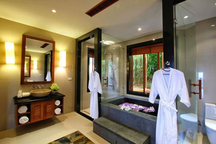 Тхаланг: Villa Yang Som