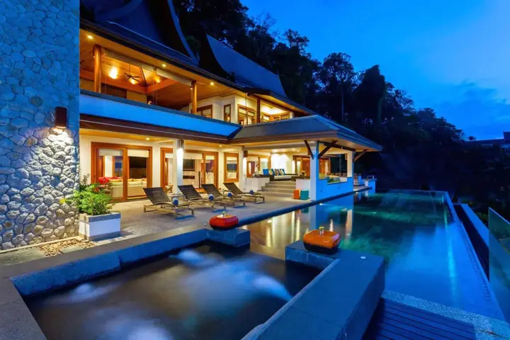 Тхаланг: Villa Yang Som