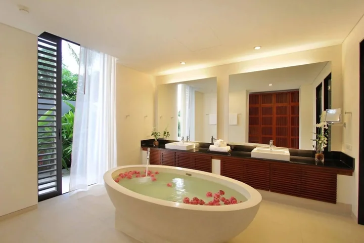 Тхаланг: Villa Padma