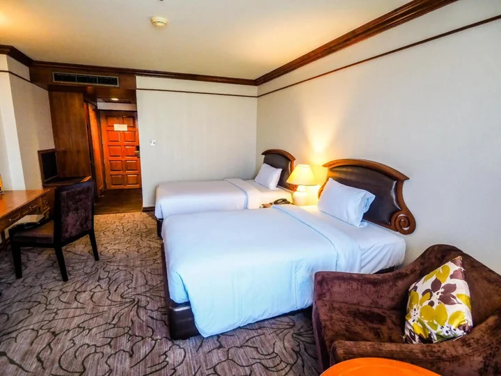 Накхонситхаммарат: Twin Lotus Hotel